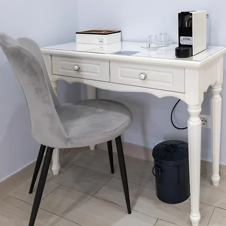 Guest house Colosseo House 4*